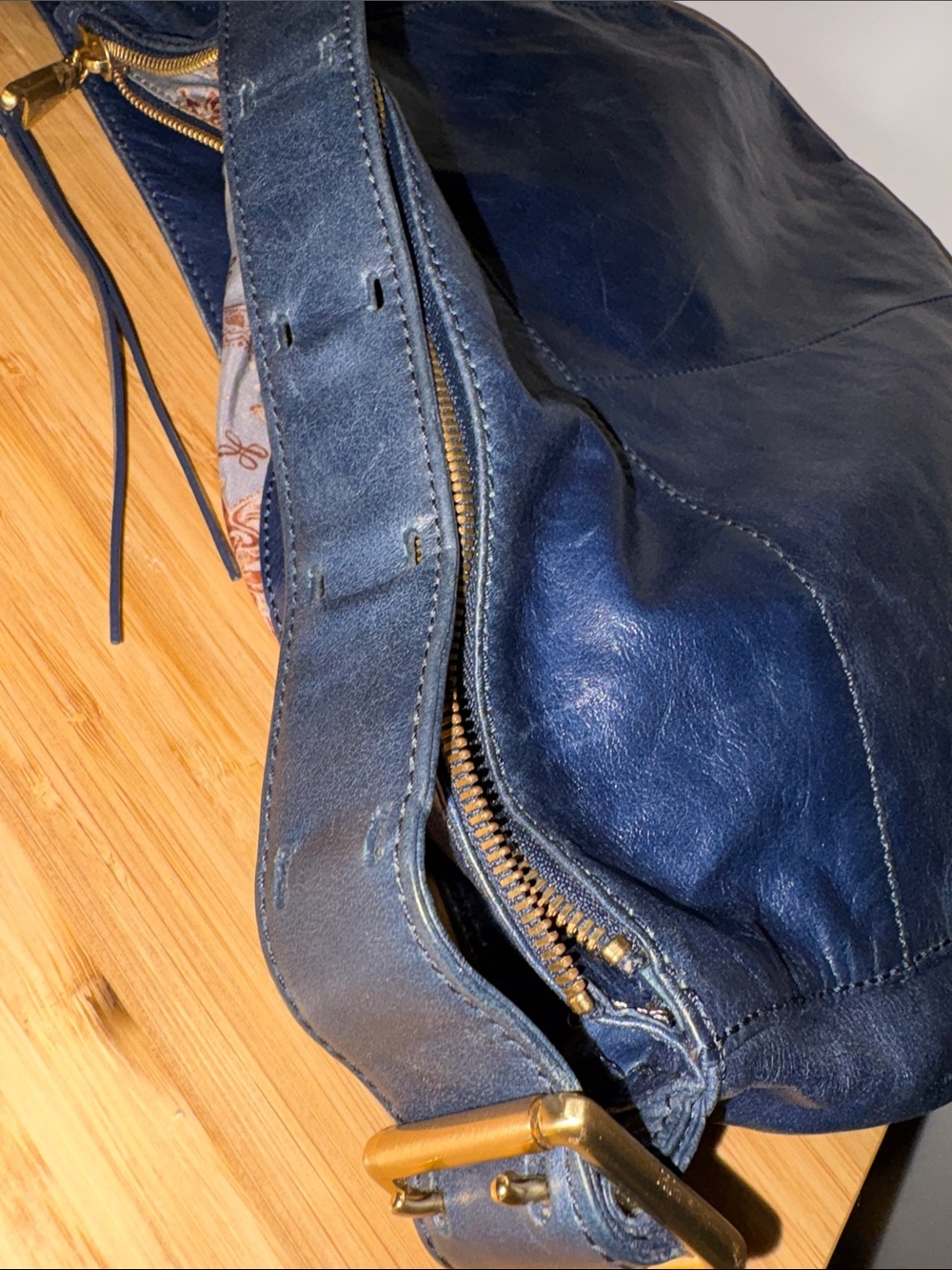 Hobo Classic Navy Leather Bag - Women's Shoulder Purse - Picture 6 of 9